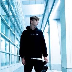 Meet your Posher, Jake